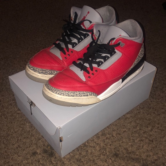 Jordan 3 red cement - Picture 1 of 5